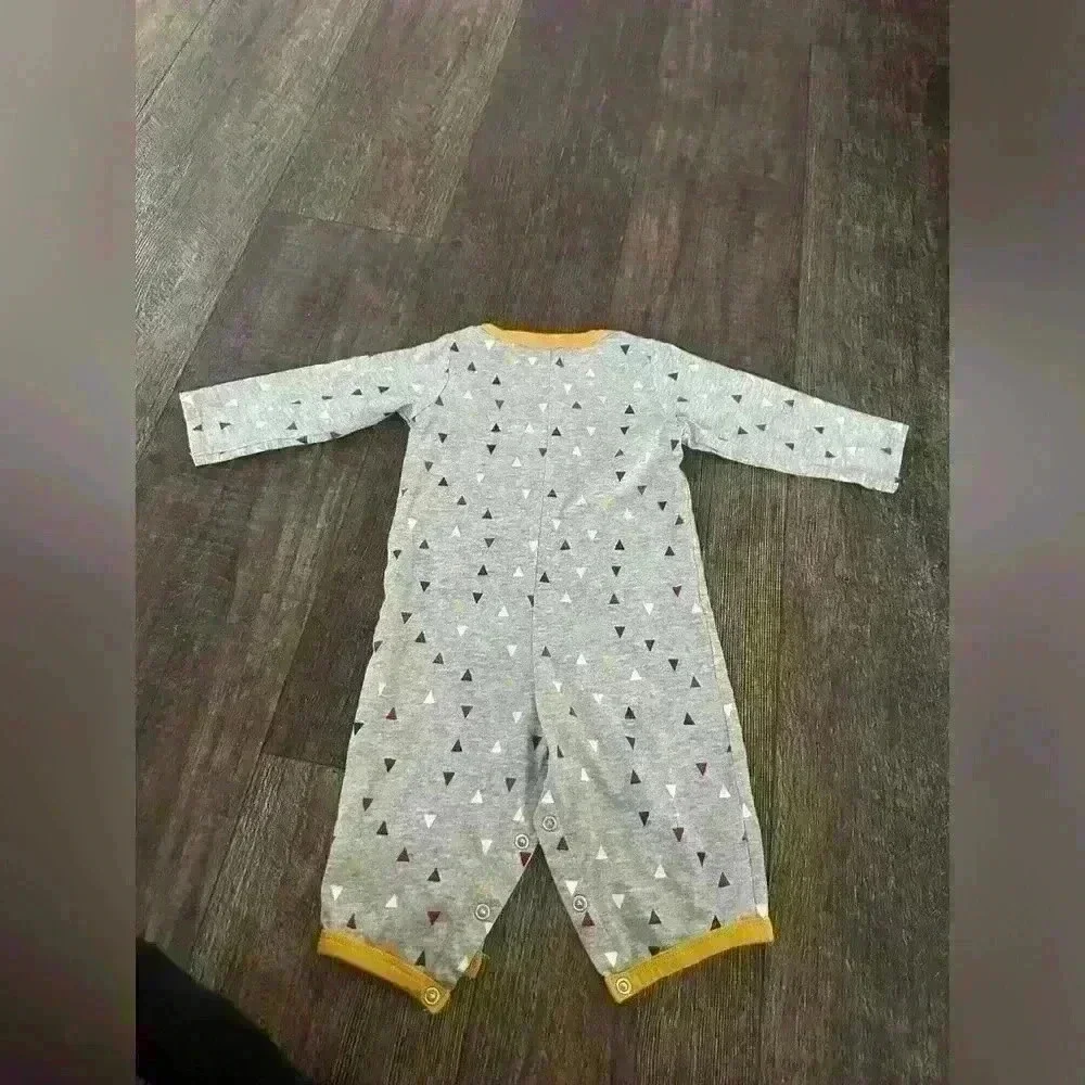First Impressions sleep and play.